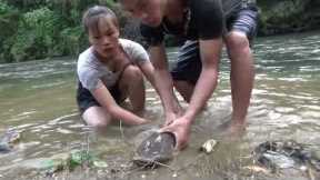 Skills Fishing Catch Fish, Survival Skills In The Forest - Primitive Cooking