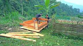 Back to Kong's Brother's Farm, Help build a wooden barn, Harvest wild cassava