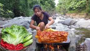 Steaks on the rock - Pork salad spicy roasted for dinner - Survival cooking in jungle