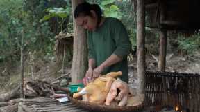 Traditional smoked chicken making process, survival alone
