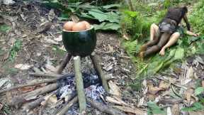 Primitive Life - How to cooking eggs in watermelon - forest people - survival in the rainforest