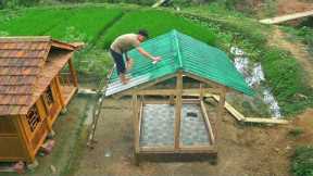 I finished the beautiful blue bathroom roof - Wet rice garden, pigs are about to give birth