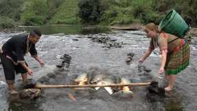 Survival skills, Techniques for making fish traps, Trap a lot of fish in the river