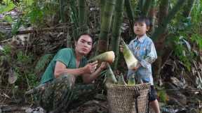 Go to the forest with the boy to pick bamboo shoots to sell, survival alone