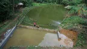 Wall Finishing, Dig soil to expand and direct water the pond, create space for fish to play