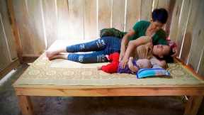 making wooden beds, the whole family lives happily on the farm, survival skills