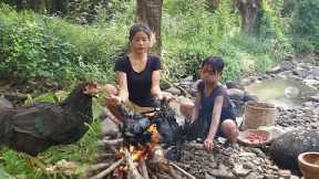 Survival in the rainforest: Catch and cook chicken for food, Chicken spicy burned Eating delicious