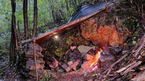Bushcraft SURVIVAL CAMPING in the RAIN - Stone Shelter Build, Outdoor Cooking, Nature Adventure