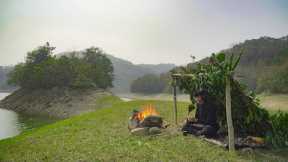 2 Days solo Survival CAMPING on an Island. Make bamboo rafts,Pure Water. Fishing, Catch and Cook