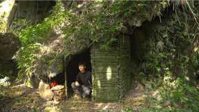 3 DAYS solo Survival CAMPING. Built a CAVE with Fireplace, Survival Shelter. Fishing, Catch and Cook