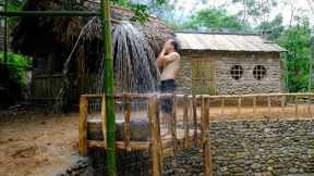 PRIMITIVE SKILLS: expand the yard | Make shower by Bamboo, Outdoor shower