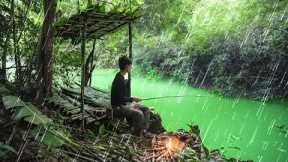 2 DAYS solo survival CAMPING by the Stream. Fishing, Catch and Cook . Bushcraft Survival Shelter