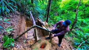 Camping and Building a Shelter in the Rainy Forest Alone - Bushcraft,Survival