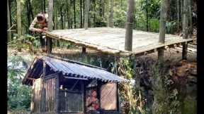 Survival Skills: Building a Bamboo House in the Deep Forest