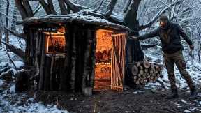 Bushcraft Winter Shelter: Hidden Refuge, Fire Cooking & Survival Skills