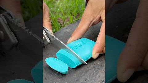 Survival Skills: The Guy Show Amazing Useful Tips In The Forest #survival #outdoors #bushcraft