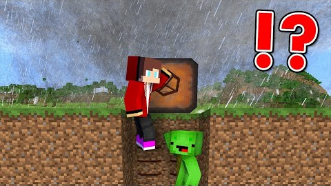 EPIC TORNADO vs. Doomsday Bunker - Minecraft