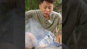 Survival skills: SMART Idea and USEFUL With Coffee!  #bushcraft #outdoors #lifehack #camping #short