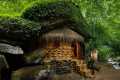 I Built a Bushcraft Survival House