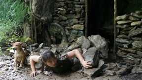Stone house suddenly collapsed, caught stream frog, survived in the wild, survival alone