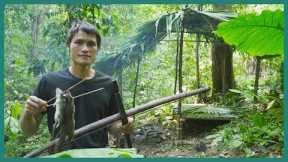 Survival Skills: Creek Crab Hunting, Shelter Making & Bow Shooting