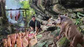 35 Days Hunting Wild Boars and Eagles, Making Smoked Meat | Survival Skills
