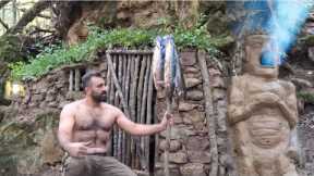 Building a stone shelter in the forest, fishing, survival skills, Titan skills 