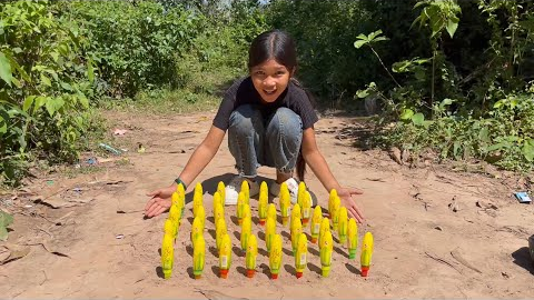 Part 137 Survival Skills SMART Ideas and USEFUL in Forest With Single Mom  Jungle Life