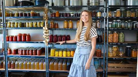 Our Unique PANTRY STRATEGY to Feed our Family ALL YEAR ROUND